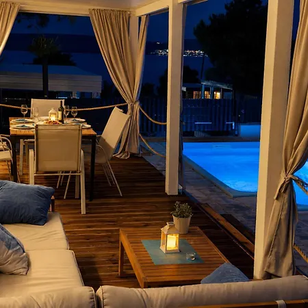 Salvia Beachside Homes With Private Pools Apartment Neviđane