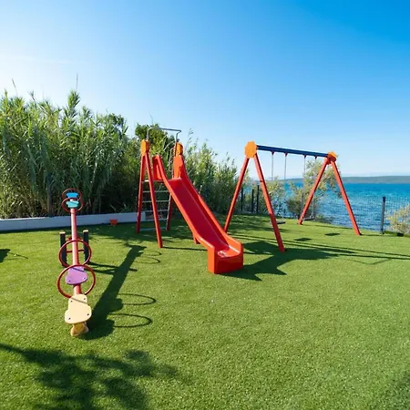 Salvia Beachside Homes With Private Pools * Neviđane